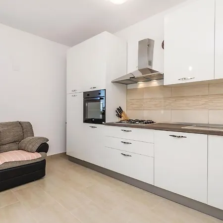 Apartment Nice Apartment In Lovran With 1 Bedrooms And Wifi Lovran